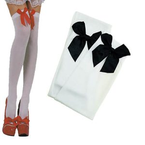 MEDIAS BLANCAS CON LAZO NEGRO