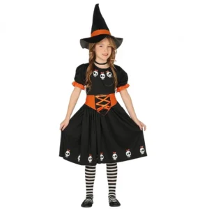 Niña posando con disfraz de Brujita Calaveras infantil compuesto por vestido negro, cinturón naranja y sombrero cónico de Disfraces Lucero.