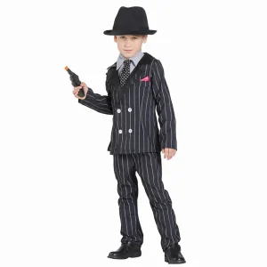 Niño de espaldas y de frente luciendo el disfraz de gánster infantil con chaqueta y pantalón a raya diplomática de la tienda Disfraces Lucero.