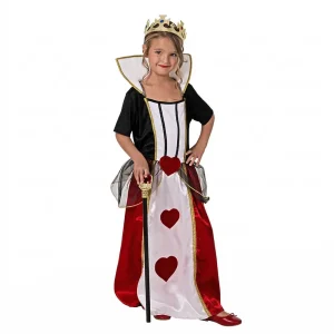 Niña vestida con el traje de Reina de Corazones de Disfraces Lucero, con vestido rojo y negro y detalles de corazones.