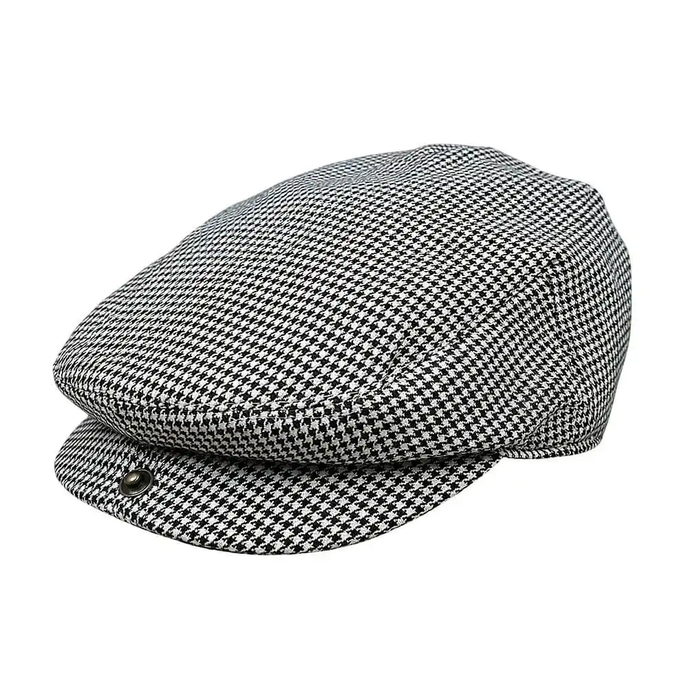 Gorro de chulapo madrileño infantil con estampado de cuadros, disponible en tallas para niños en la tienda Disfraces Lucero.